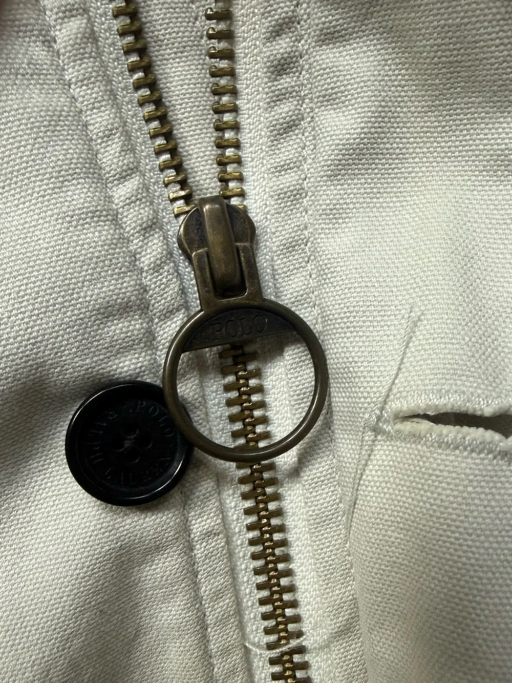 Polo Ralph Lauren trench coat, Front logo, single vent,Brass detailing,
Size - L - Picture 11 of 14